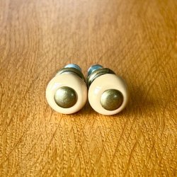 Mbelknop - lille porceln, beige 