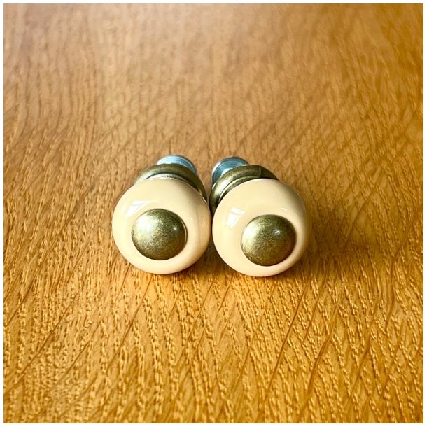 Mbelknop - lille porceln, beige 