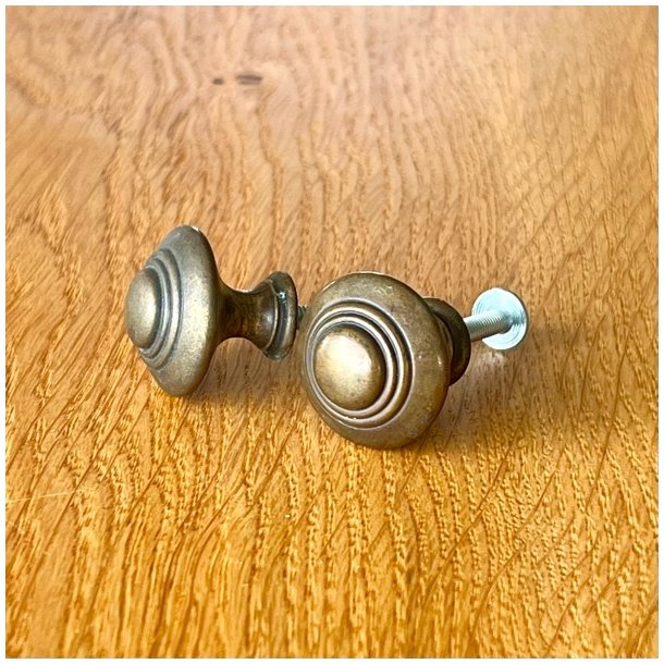 Mbelknop - rund metal, patineret