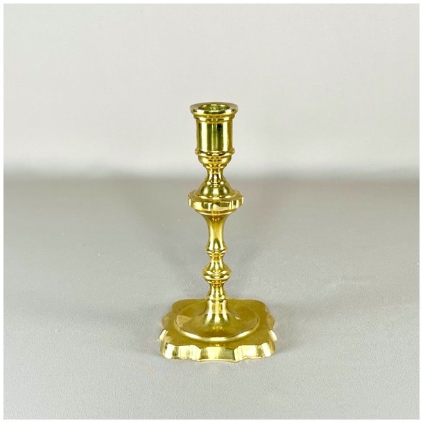 Messing lysestager - assorterede m/patina 