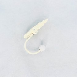 Knage - creme metal med porcelnsknop