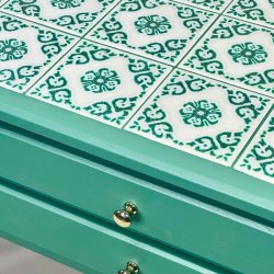 Bord med kakler og skuffer - SOLGT