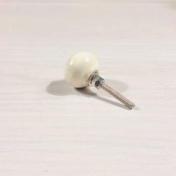 Mbelknop - creme porceln, rund (genbrug)