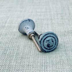 Mbelknopper - jern, hvid eller gr