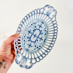 Porcel�nssk�l - tysk musselmalet med reparationer