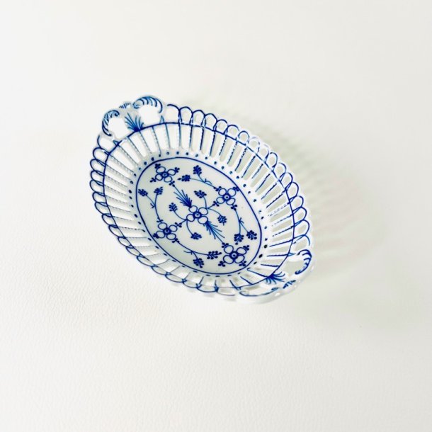 Porcel�nssk�le (2 stk samlet) - tysk musselmalet med blondekant 