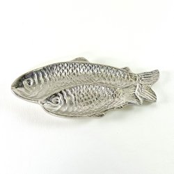 Fiskefad - lille, s�lvfarvet metal 