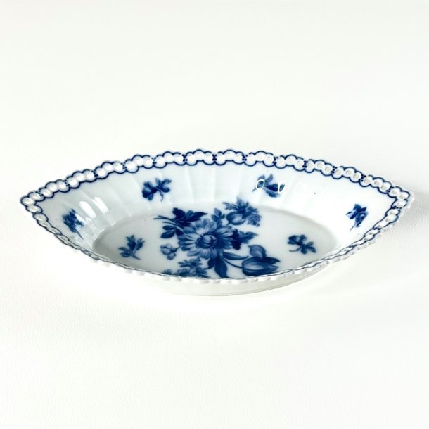 Serveringssk�l bl� blomst med blondekant