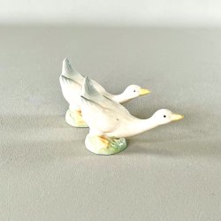 Sm gsefigurer i porceln