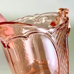 Glaskande - lyserd med rudemnster