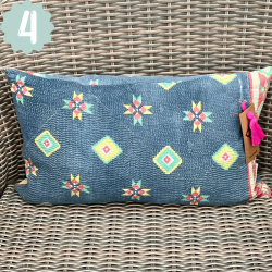 Sari vintage Kantha pude (30x50 cm) - forskellige designs