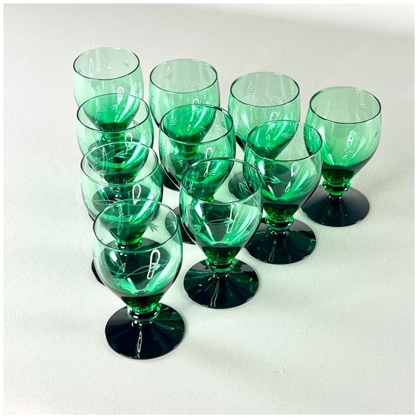 Vinglas - Holmegaard, Ranke, grn m/sort fod