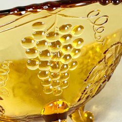 Glasskl - gylden m/vindruer og p fdder