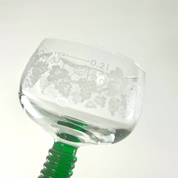 Rmerglas - klar grn fod med ranker og mlestreg