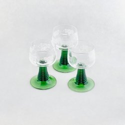 Rmerglas - lille, stvet grn fod med ranker 