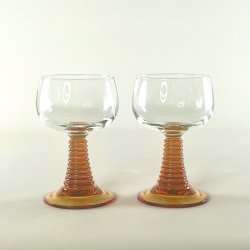 Rmerglas - ravfarvet fod og klar kumme