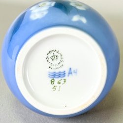 Royal Copenhagen vase - blekvist 863/51