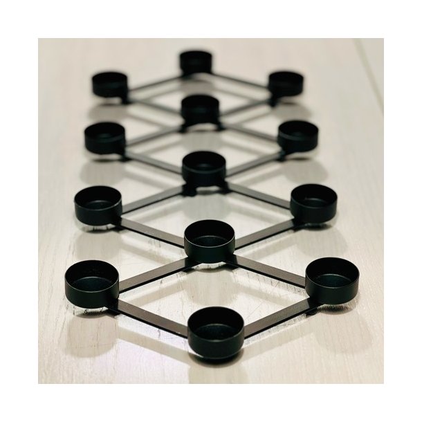 Fyrfadslysestage - saks til 13 lys