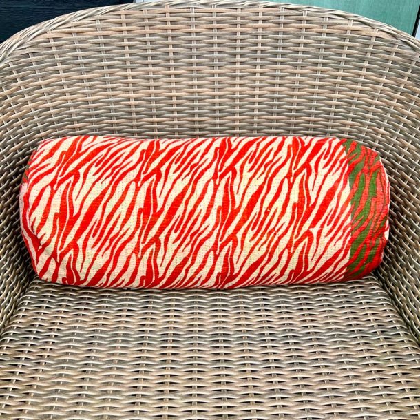 Sari Kantha p�llepude, unik vintage (20x50 cm) 