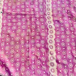 Sari Kantha vintage tppe - lyserd/rosa (140x200)