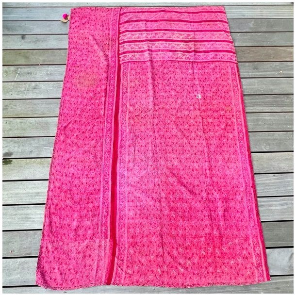 Sari Kantha vintage tppe - lyserd/rosa (140x200)