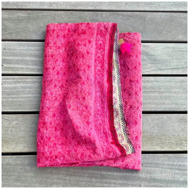 Sari Kantha vintage tppe - lyserd/rosa (140x200)