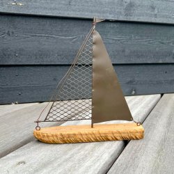 Sejlskib i drivtmmer og jern