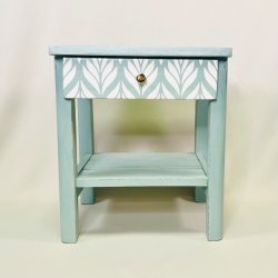 Sengebord - mint med hvide blade