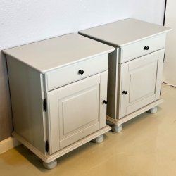 Sengebordsst (2 stk) med skuffe og skab - lys gr