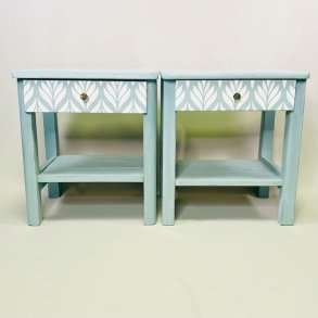 Sengebord - mint med hvide blade