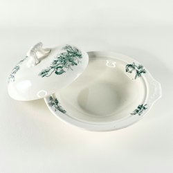 Terrin med lg - grn blomst