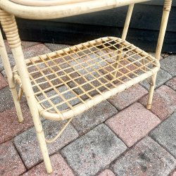 Bambus bord m/hylde og glasplade