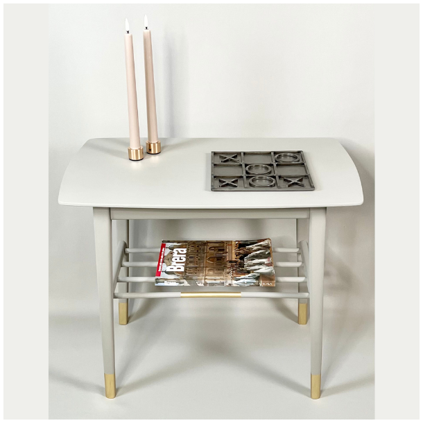 Bord med hylde - SOLGT