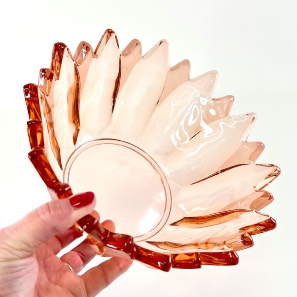 Glassk�l - lyser�d m/takket kant