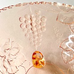 Glasskl - lyserd m/vindruer og p fdder