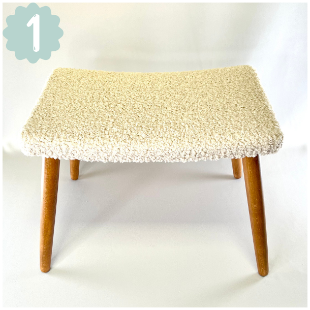 Skammel med 4 teak ben + teddy stof