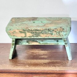 Skammel - rustik, grn