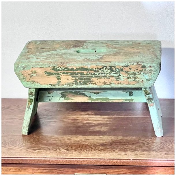 Skammel - rustik, grn