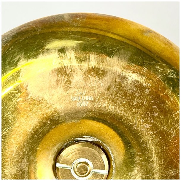 Antik Skultuna kammerstager i messing/malm 