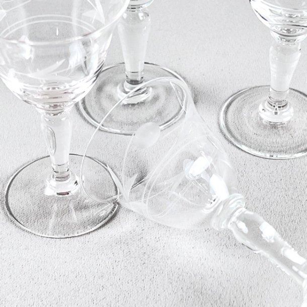 Snapseglas - vintage med graveringer (4 stk) 