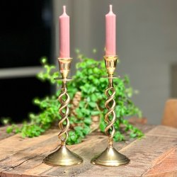 Lysestager (par/samlet) i snoet messing