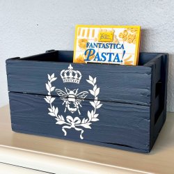 Gl. sodavandskasse - mrkebl m/bi og krone