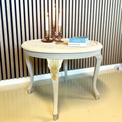 Rundt bord med fransk flet