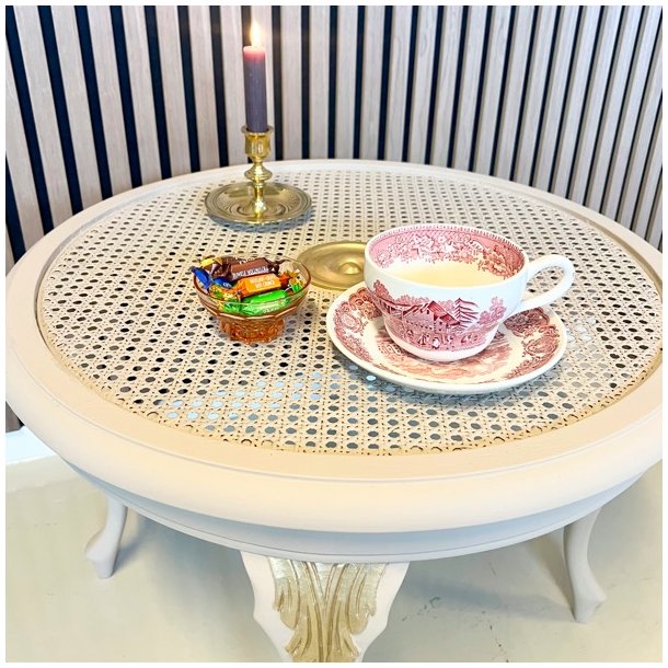 Rundt bord med fransk flet