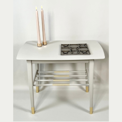 Bord med hylde - SOLGT