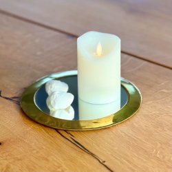 Spejl med messingkant