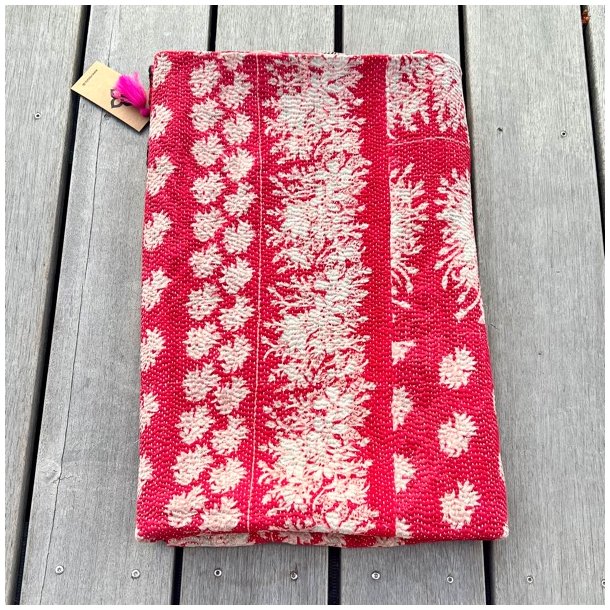Sari Kantha vintage tppe - rd/sort/gul (140x200)