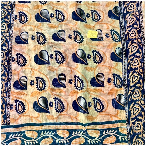 Sari Kantha vintage tppe - gul/sort (140x200)