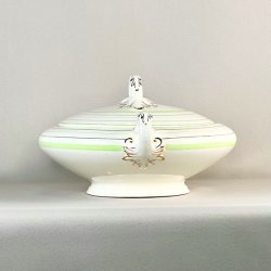 Terrin med lg - Empire, England