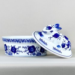 Terrin med hare p toppen